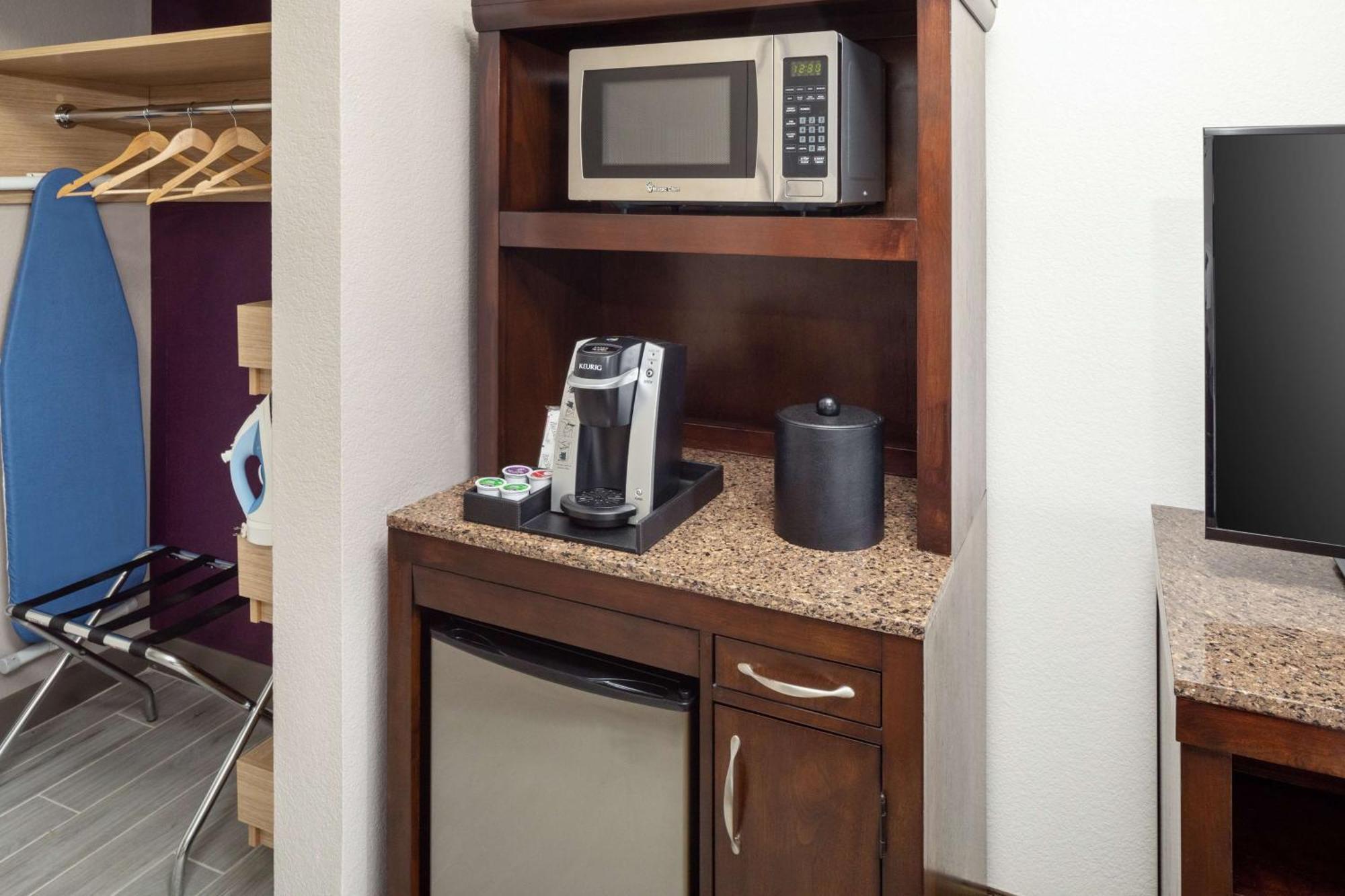 Hilton Garden Inn Arcadia/Pasadena Area Bagian luar foto