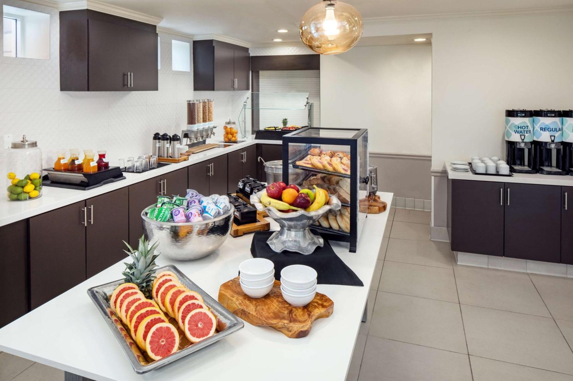 Hilton Garden Inn Arcadia/Pasadena Area Bagian luar foto
