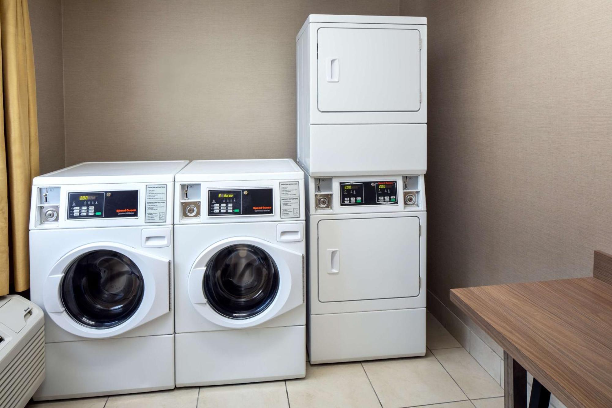Hilton Garden Inn Arcadia/Pasadena Area Bagian luar foto
