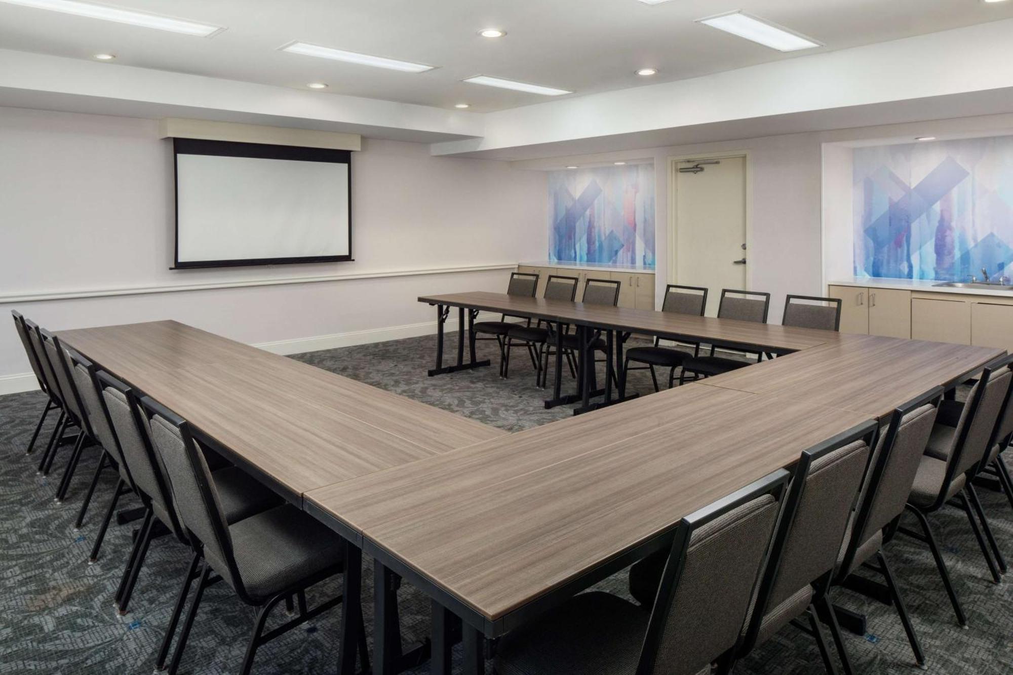 Hilton Garden Inn Arcadia/Pasadena Area Bagian luar foto